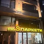 Zlati\'S House